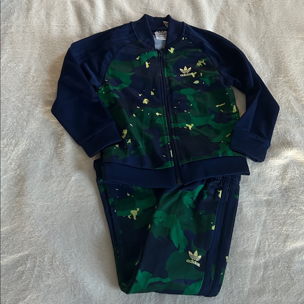 NWOT Adidas Kids Camo track set - Navy and Green